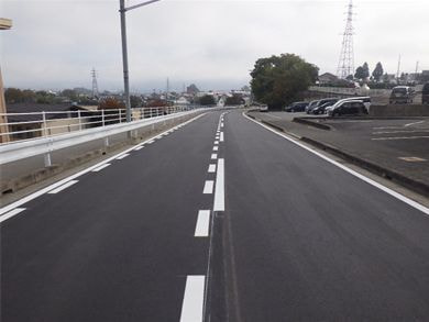 舗装完了後の道路の画像(下り)